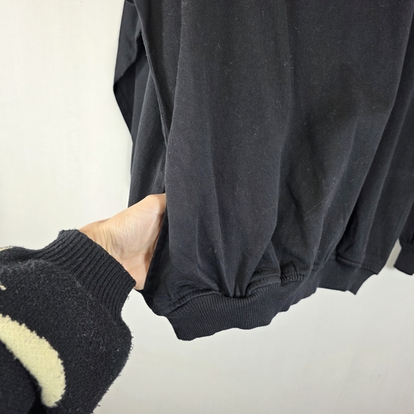 Crazy Shirts Maui Hawaii Club Logo Henley Sweatshirt - Black - Small - Picture 3 of 10